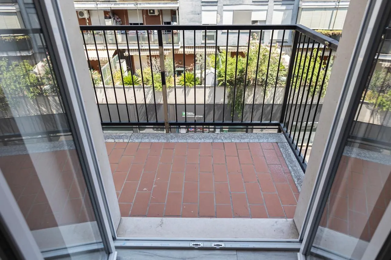 Elegante Bilocale In Corso Lodi/Brenta Apartman Milánó 0*,  Olaszország