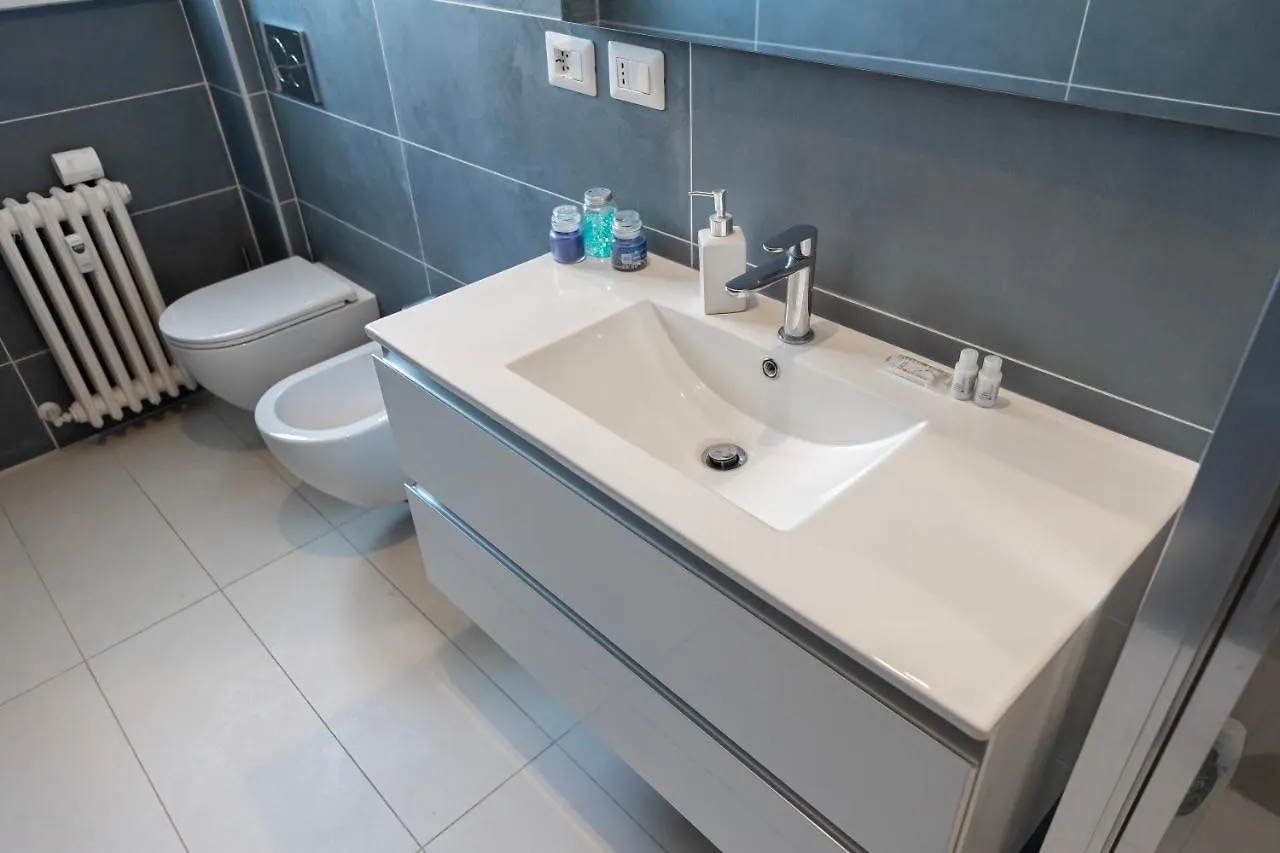 Elegante Bilocale In Corso Lodi/Brenta Apartman Milánó